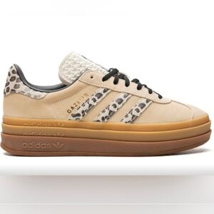Adidas Women's Gazelle Leopard Cream Sneakers 7.5
